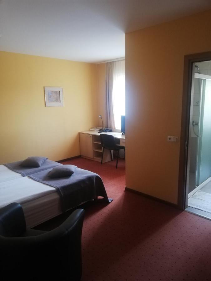 Hotel Senas Namas Alytus Exteriör bild